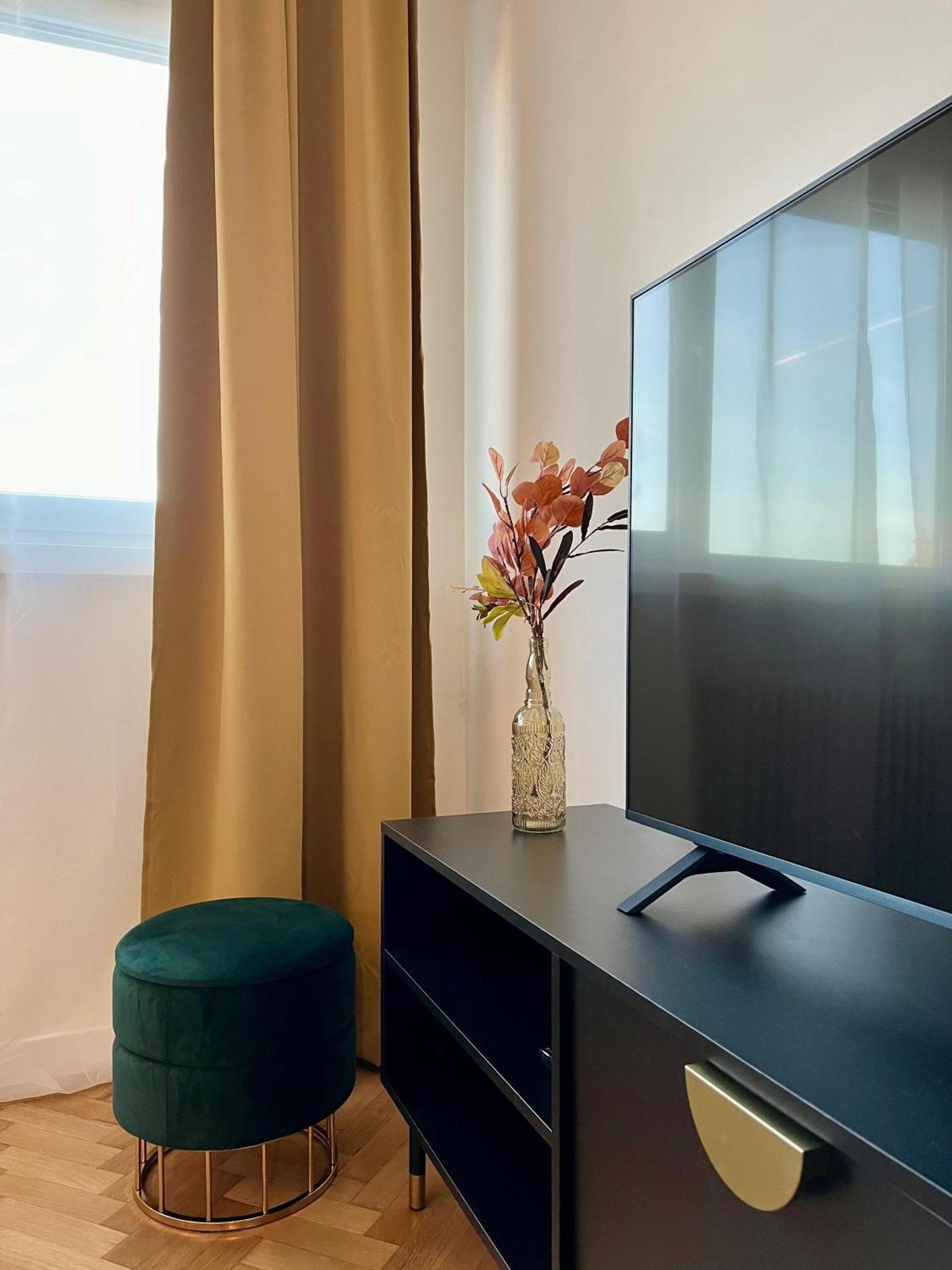 Apartament Downtown Forest Boutique